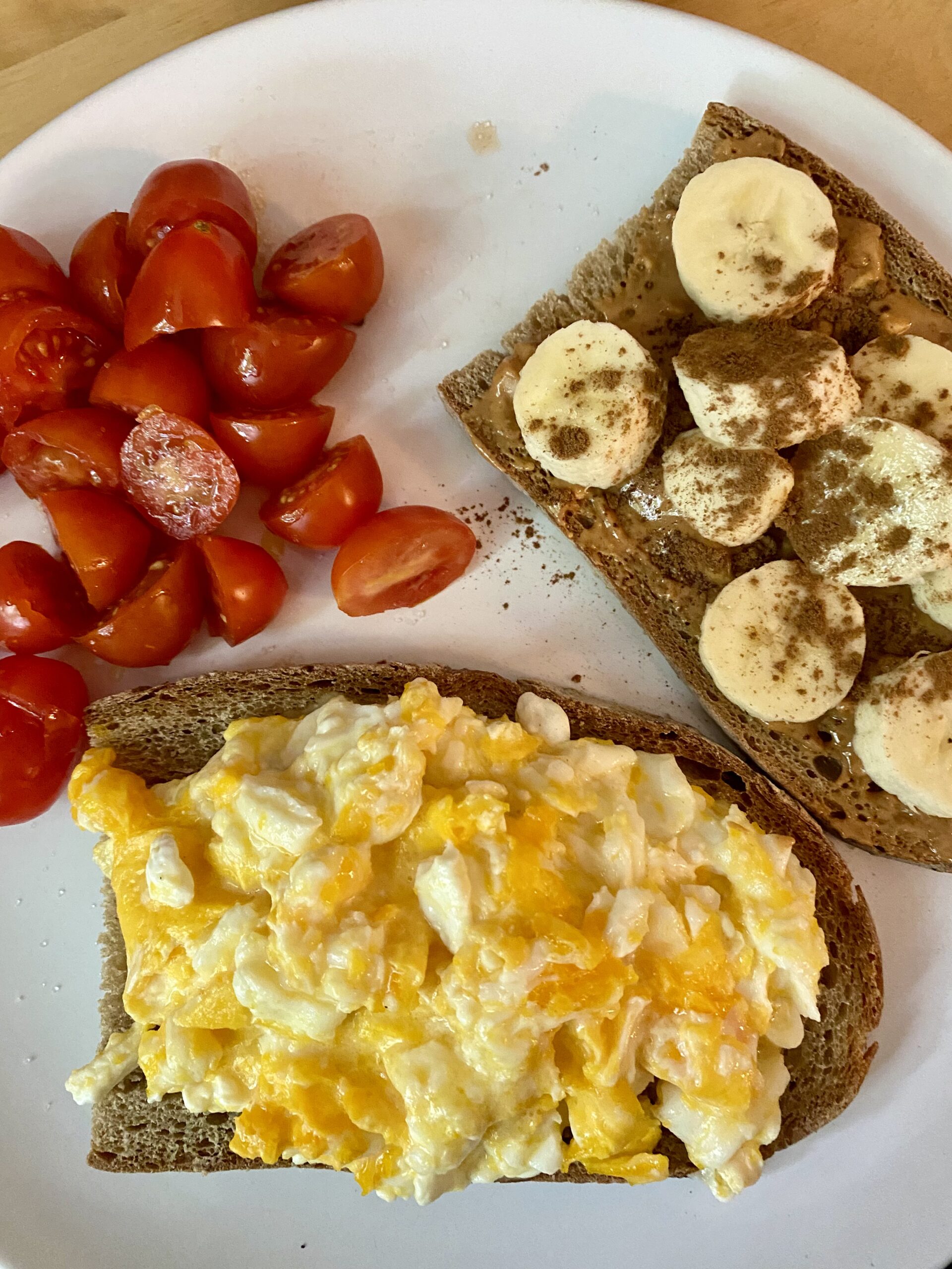 scrambled eggs on toast